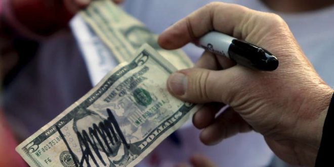العالم يثور على الدولار