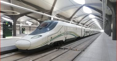 الهند تطور قطارا بدون محرك بسرعة 160 كيلومترا فى الساعة