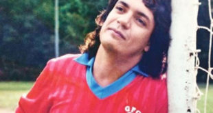 كارلوس كايزر.. اللاعب الذي لم يلمس الكرة يوما