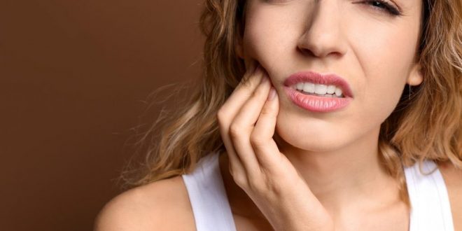 4 طرق لتخفيف ألم الأسنان فى العزل المنزلى