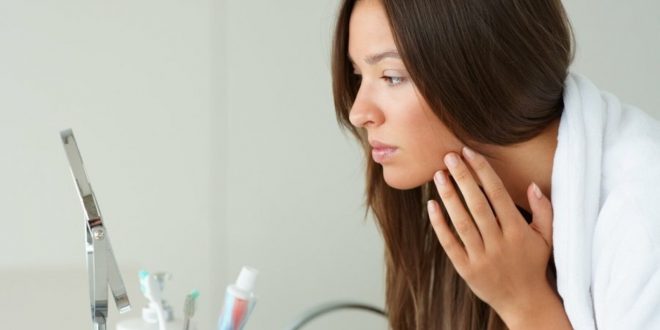 6 نصائح للعناية ببشرتك بعد المكياج.. للحفاظ على توهجها ومقاومة الشيخوخة