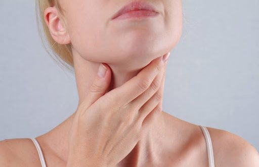 اضطراب الغدة الدرقية الفيروسي قد يكون من المضاعفات الجديدة لكورونا