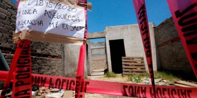 اكتشاف مقبرة سرية بها 25 جثة.. وغموض بشأن بقايا بشرية