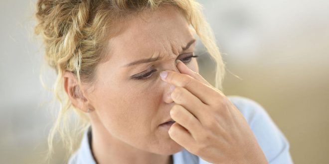 تعرف على أسباب سيلان الأنف عند تناول الطعام