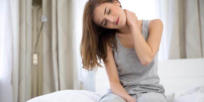 تعرف على الطرق المختلفه لعلاج ألم الرقبة