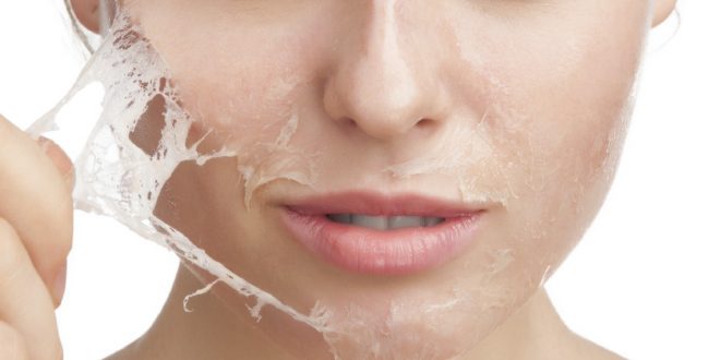 تقشير البشرة الدهنية الحساسة بخطوات بسيطة