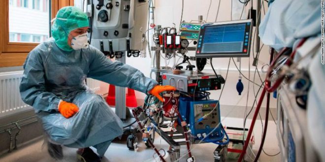 ما هو جهاز ECMO الذى ينقذ حياة مرضى فيروس كورونا ؟