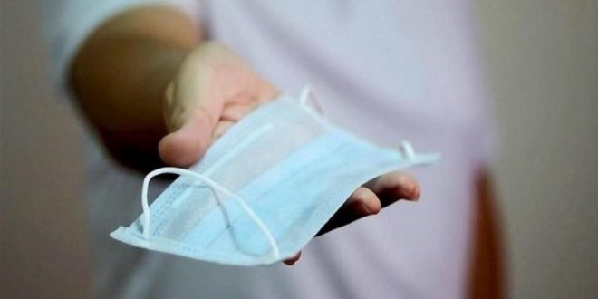 ارتداء الكمامة فى الصيف لفترات طويلة يسبب ضيق التنفس