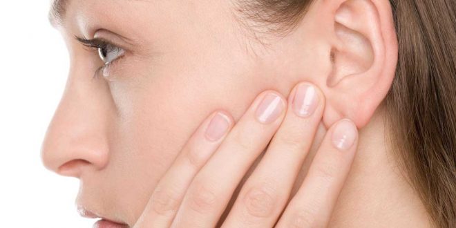 تعرف على طرق علاج ألم الأذن المرتبط بنزلات البرد