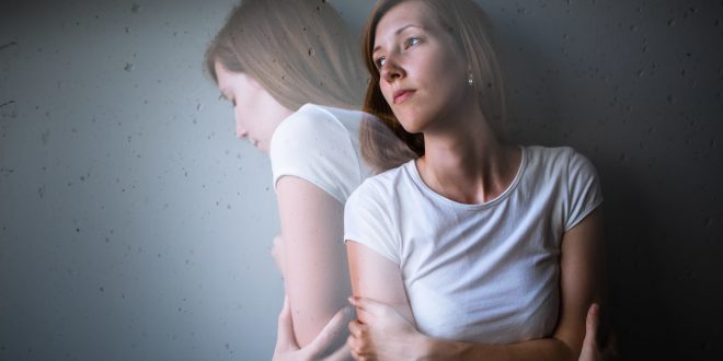 كيف تتعامل مع مشاعر اليأس والقلق والألم النفسي بسبب كورونا؟