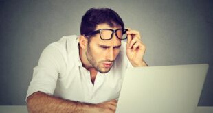 علامات تدل على ضعف النظر.. أبرزها تورم العين والرؤية الضبابية