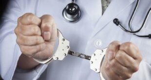 القبض على طبيب قتل 100 شخص وألقى بجثامينهم للتماسيح