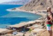 جنة اختارها السياح وطنا.. دهب مقصد عشاق الطبيعة ولون رمالها المميز سر الاسم
