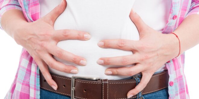 8 أمراض خطيرة تسبب تورم وانتفاخ البطن