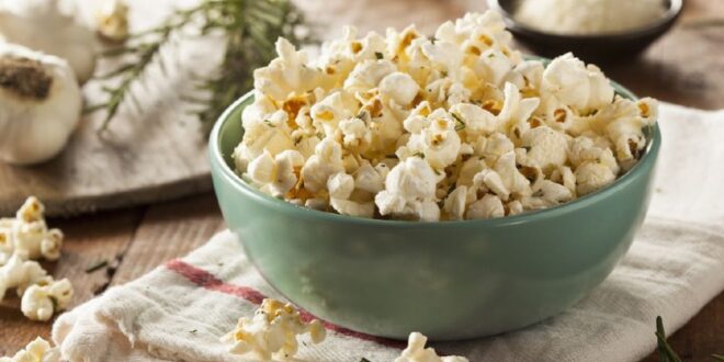 الفشار والرجيم:ما العلاقة يينهما؟