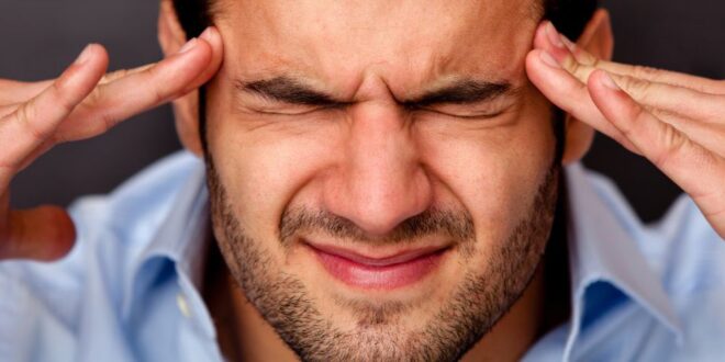 كيف تفرق بين الصداع العادى والصداع كأحد أعراض كورونا؟