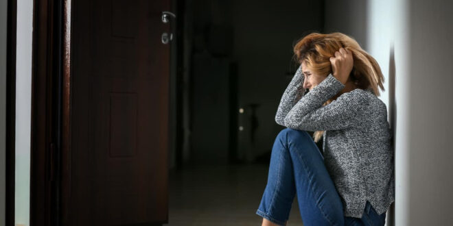 ما هو مرض الخوف من الأماكن المغلقة وعلاجه؟