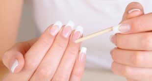 مشاكل صحية يمكن أن تشير إليها أظافرك من البقع البيضاء إلى النتوءات