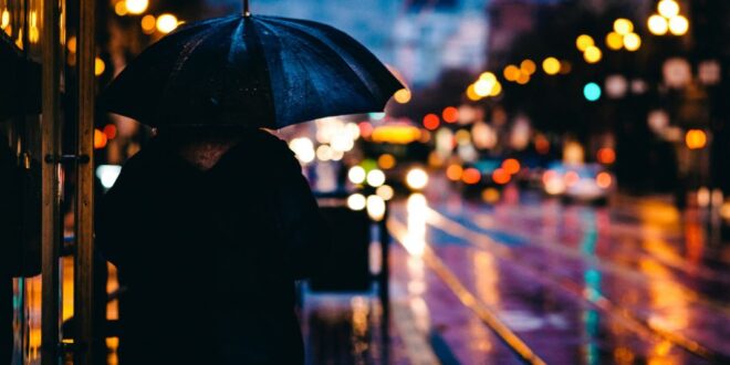 التعرض للأضواء الصناعية الليلية يزيد خطر الإصابة بسرطان الغدة الدرقية