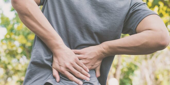 علاج ألم الظهر بطرق بسيطة منها ممارسة الرياضة