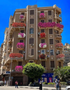 941689-عمارات-متزينة-بالورود