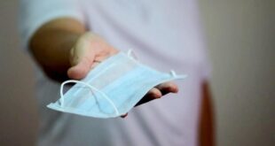 ارتداء الكمامة يقلل مخاطر إصابة العاملين فى الرعاية الصحية بكورونا