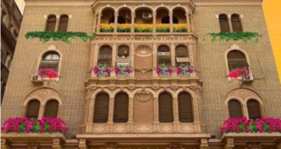 عمارات وسط البلد متزينة بالورود..فنان إيطالى وراء الصور المذهلة