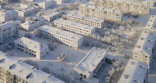 منطقة متجمدة وصلت درجة حرارتها لـ50 تحت الصفر.. الثلج الذي يغطي كل شيء حوّلها لمدينة أشباح