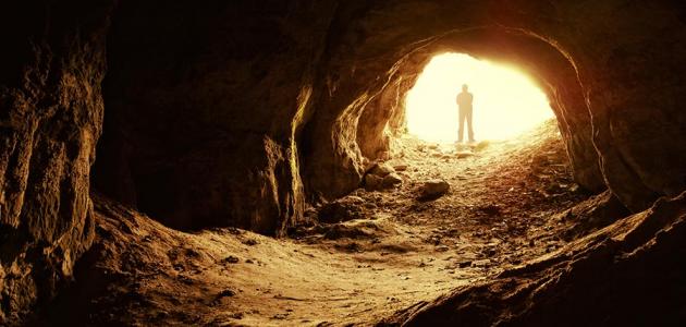 40 يوماً بلا ضوء ولا ساعات! متطوعون يغادرون كهفاً عزلوا أنفسهم به ويروون تجربتهم
