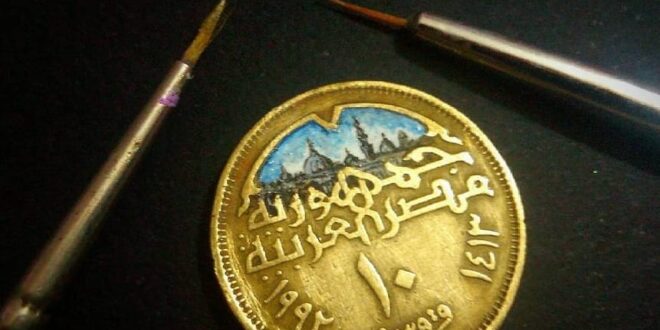 حمد يرسم لوحات بحجم عقلة الإصبع على الـ 10 قروش
