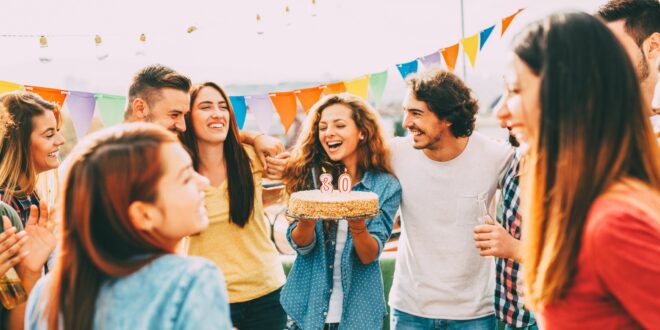 قبل أن تبلغ الثلاثين، إليك مهارات حياتية عليك اكتسابها ستجعل ثلاثينياتك أغنى وأنجح