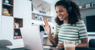 5 نصائح لاستخدام لغة الجسد لصالحك خلال مقابلات العمل عن بعد