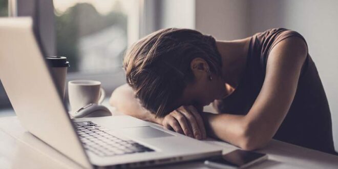 تمارين التخلص من التعب، أفضل 10 تمارين للتخفيف من تعب العمل أمام الحاسوب