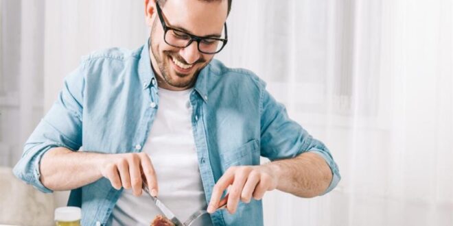 5 أطعمة قد تساعد في تحسين الصحة العامة للجسم.. منها الكيوي