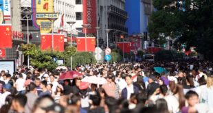 حفيدة صينية تشفق على جدتها وتخفي عنها وفاة ابنتها.. استأجرت سيدة لتقلد صوت الراحلة طيلة 13 عاماً