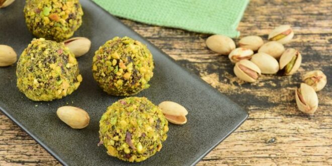 حلى كرات الفستق الحلبي لعيد الأضحى