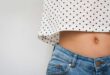 متصلة بالكبد وتعيش فيها مستعمرة من البكتيريا.. 6 أشياء لا تعرفها عن سُرّة البطن