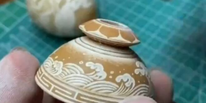 فنان صينى يحول قشر البيض إلى تحف فنية مذهلة