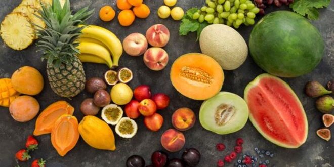 5 فواكه تحسن صحة المخ.. منها التوت