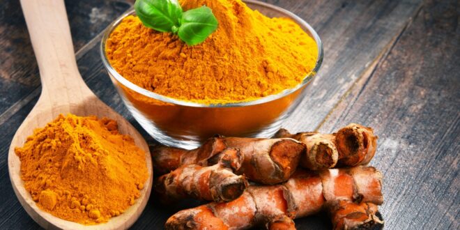 6 فوائد صحية للكركم والزنجبيل ..أبرزها مسكن للألم ومضاد للالتهاب