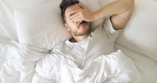 تستيقظ متعباً وبدون طاقة بشكل متكرر؟ هناك 8 أسباب محتملة لذلك أحدها خطير!
