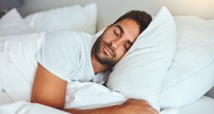 4 نصائح للاستمتاع بالنوم الجيد.. منها القراءة