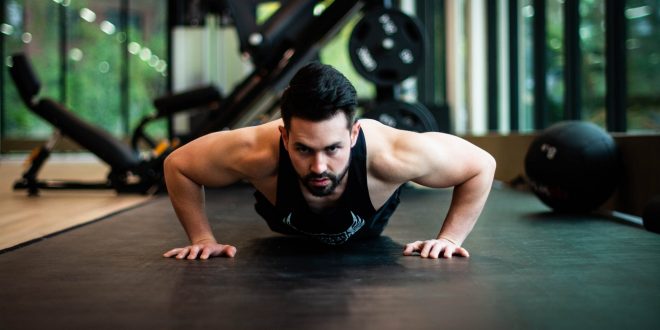 تتصبب عرقاً لكن ليس من ممارسة التمارين بل من التذكّر بأن عليك ذلك؟ إنه “رُهاب صالات الرياضة”
