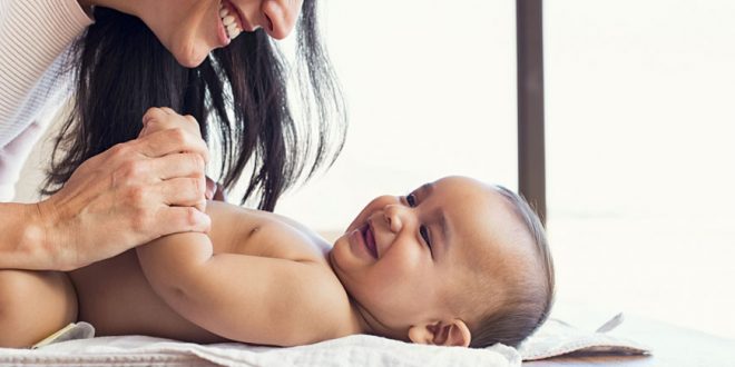 كيف يتعرف الطفل حديث الولادة على أمه؟
