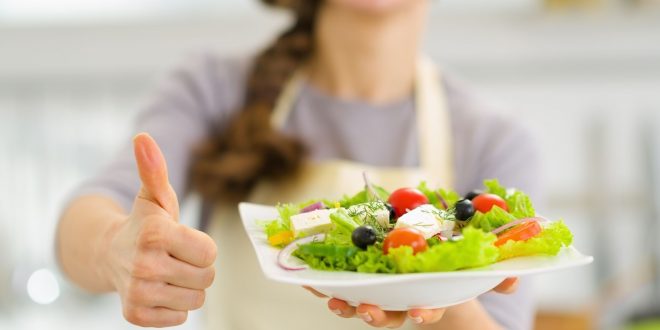 كيف يساعد الدعم العاطفي في فقدان الوزن؟
