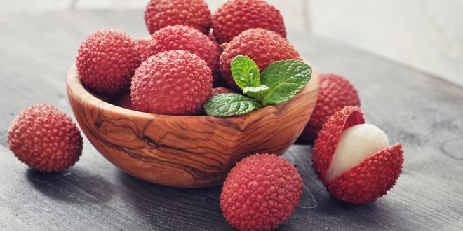 ما هي فاكهة الليتشي؟.. إليك فوائدها وأضرارها
