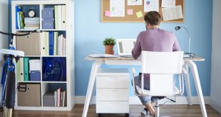 هل ينبغي أن يتقاضى العاملون عن بعد أجوراً أقل من العاملين في المكتب؟