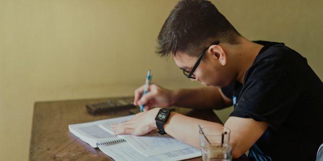 9 خطوات تساعد عقلك على التركيز.. استمتع باللحظة وحدد جدول لأولوياتك