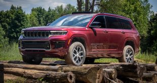 Grand Cherokee الجبارة تظهر بحلّة جديدة