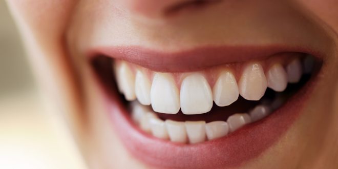 تتحرك مدى الحياة وتحتوي على أكثر من 300 نوع بكتيريا.. حقائق غريبة عن “الأسنان”